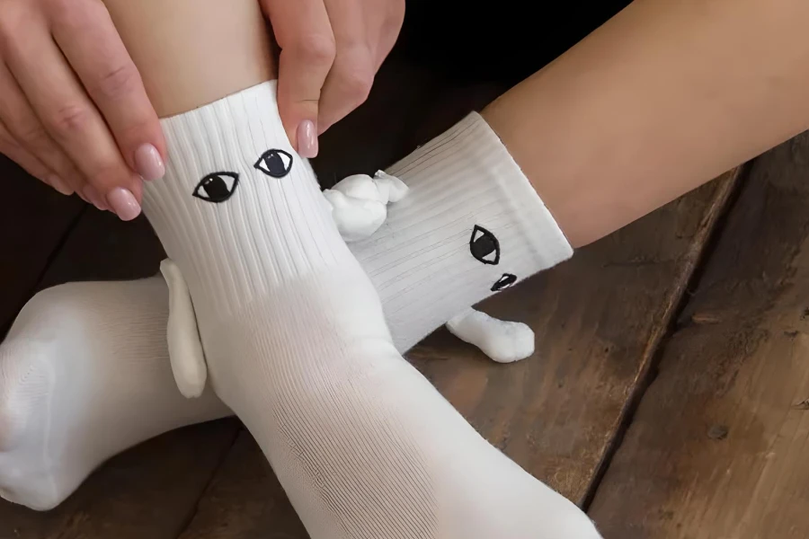 Fun Magnetic Cartoon Couple Socks